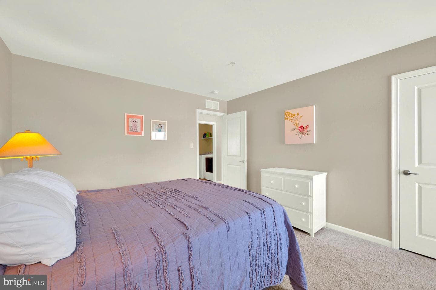 214 Monument Drive photo 32