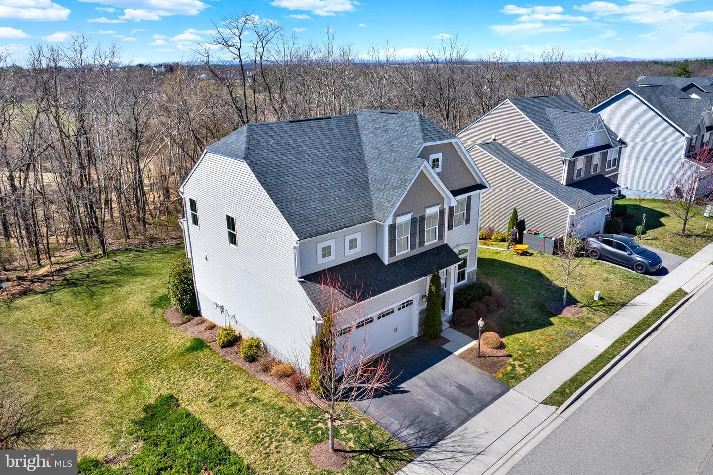 214 Monument Drive photo 47