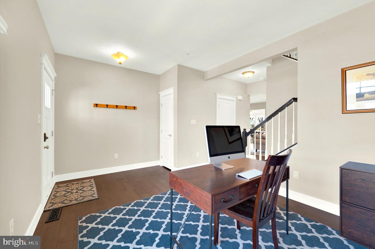 214 Monument Drive photo 5