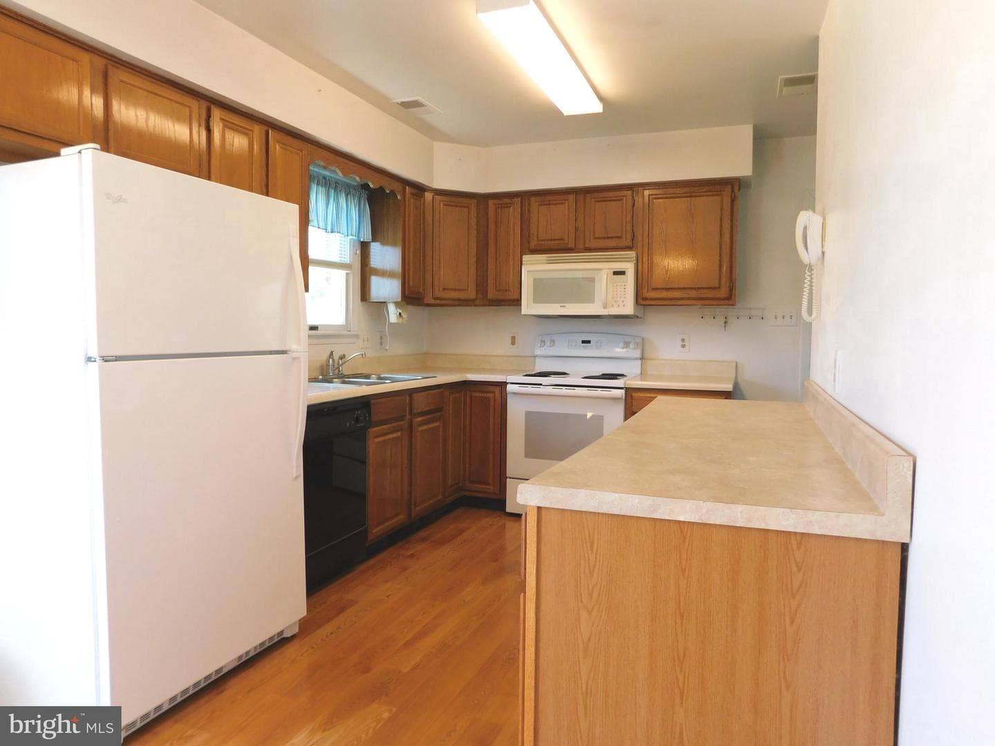 113 S Valley Drive photo 5