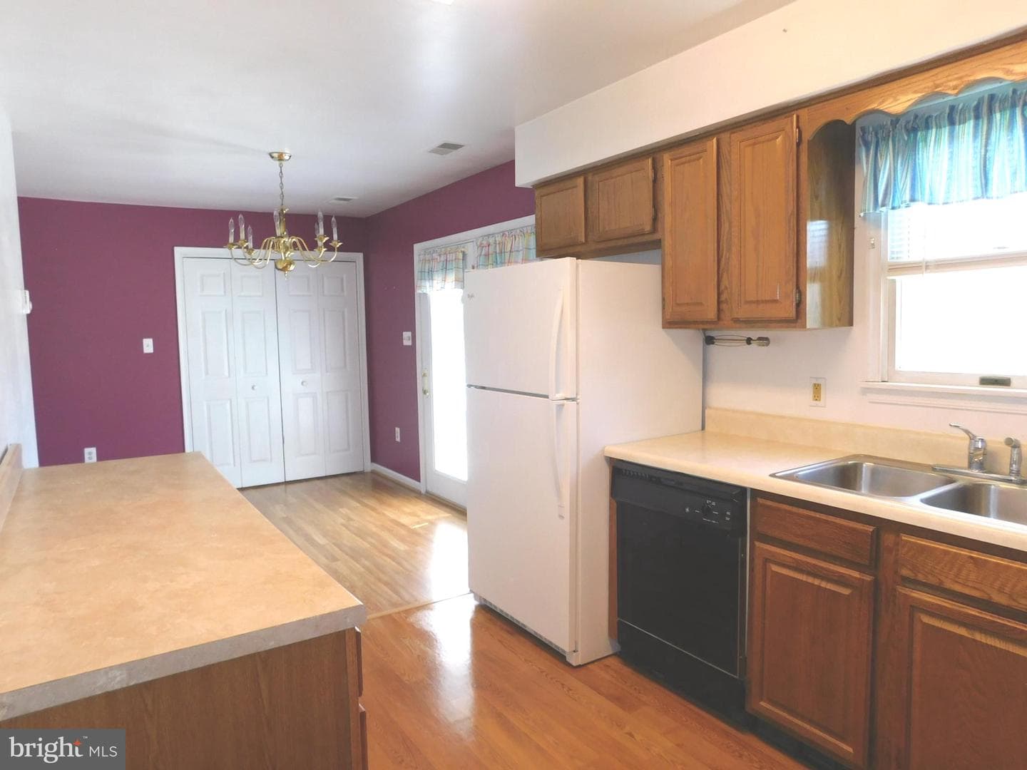 113 S Valley Drive photo 6