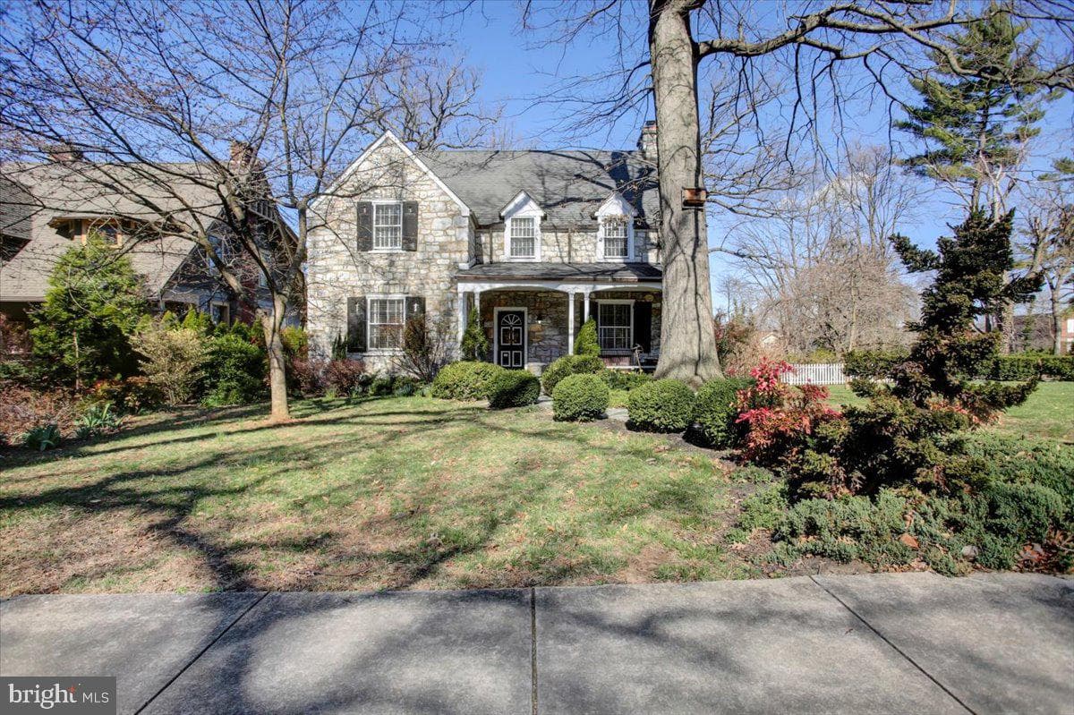 829 Forest Drive photo 2