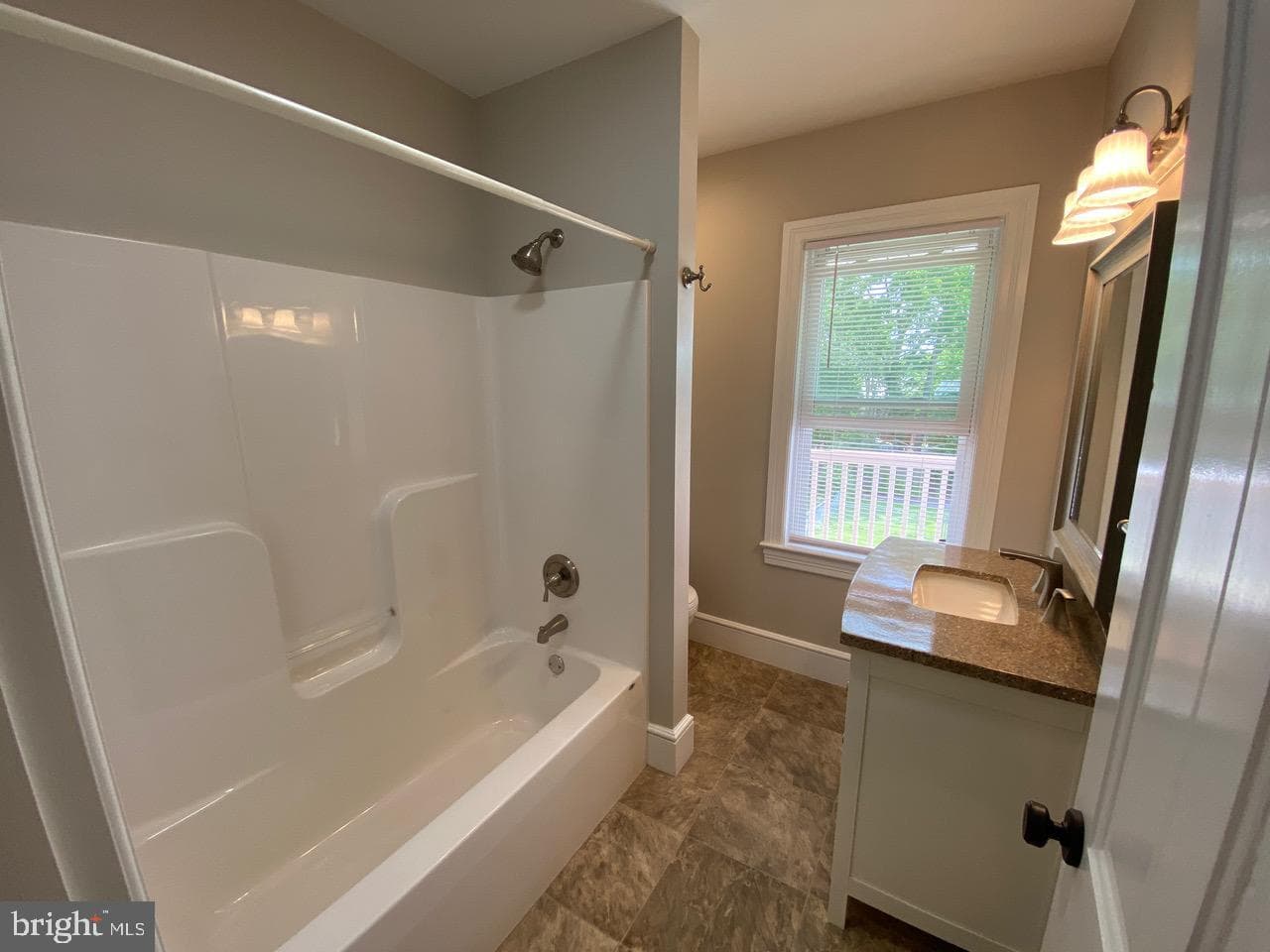 929 W Washington Street photo 21