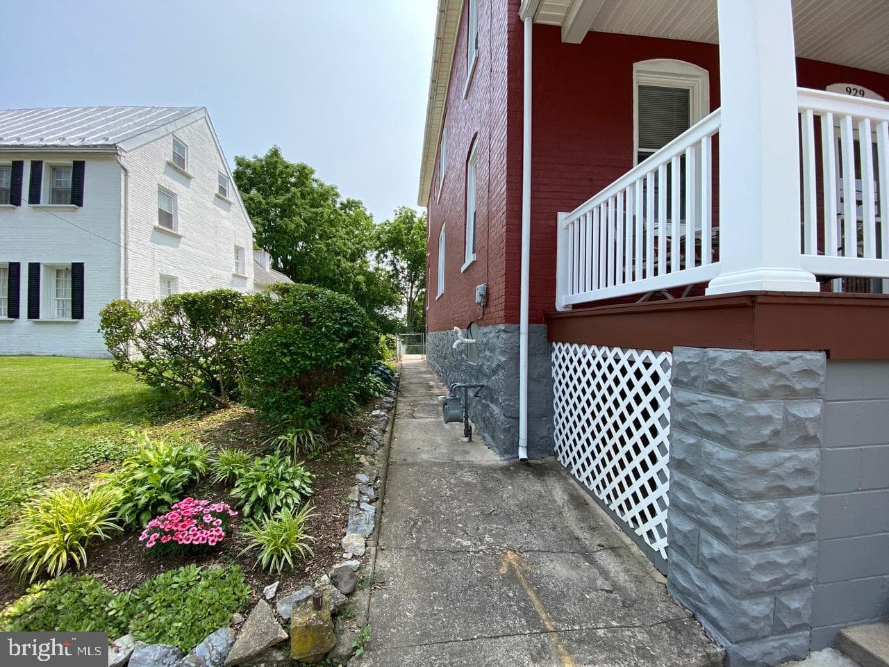 929 W Washington Street photo 4