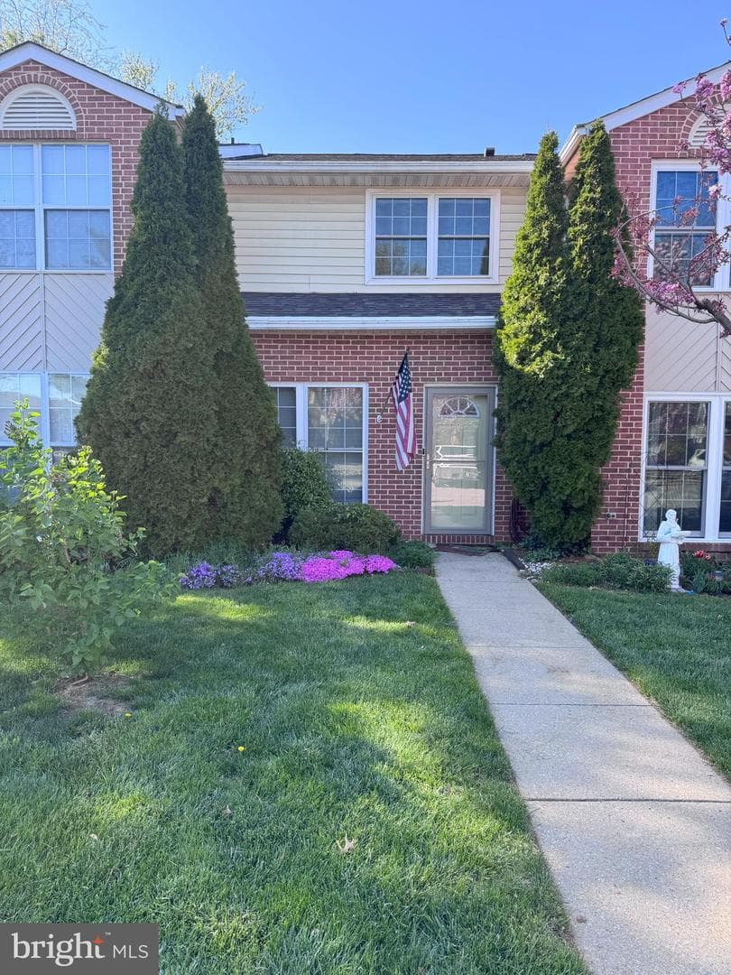 1659 Langley Drive photo 2