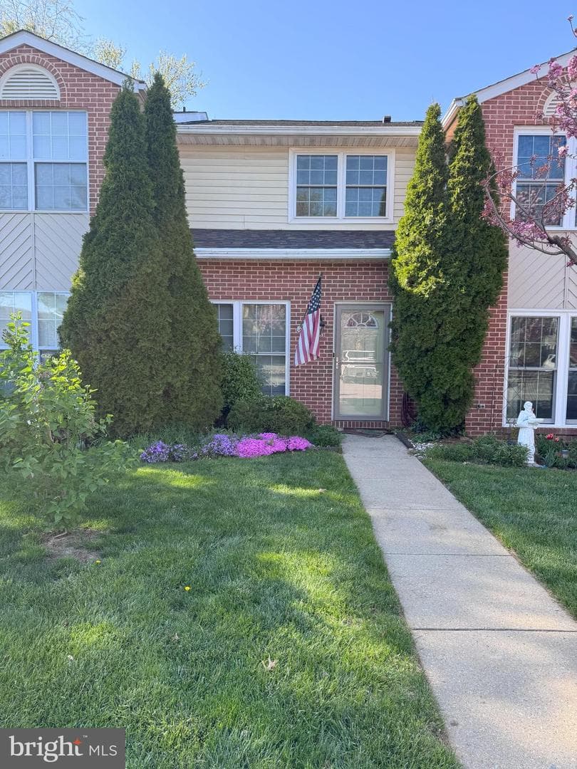 1659 Langley Drive photo 4