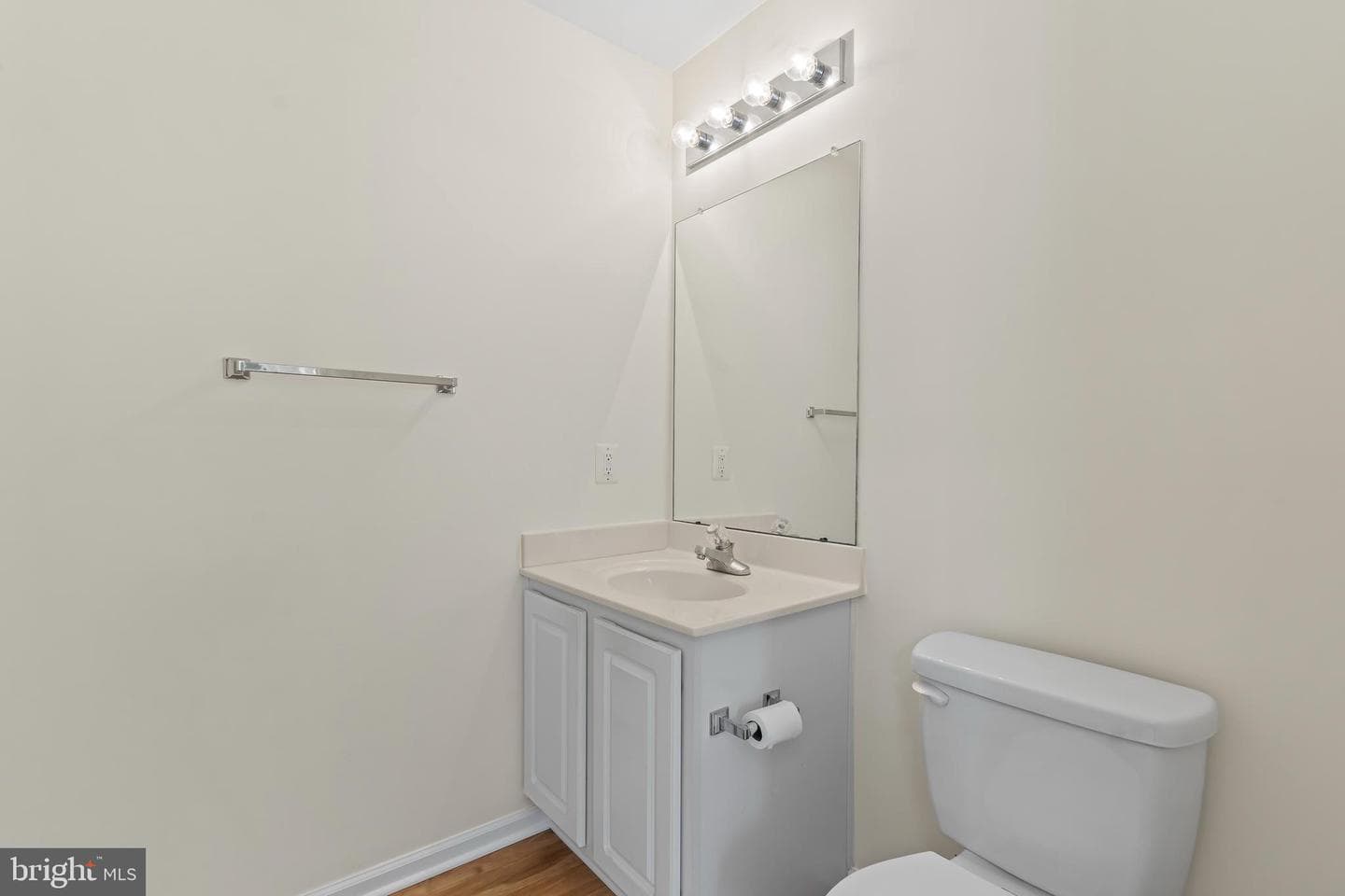 342 Vale Street photo 12