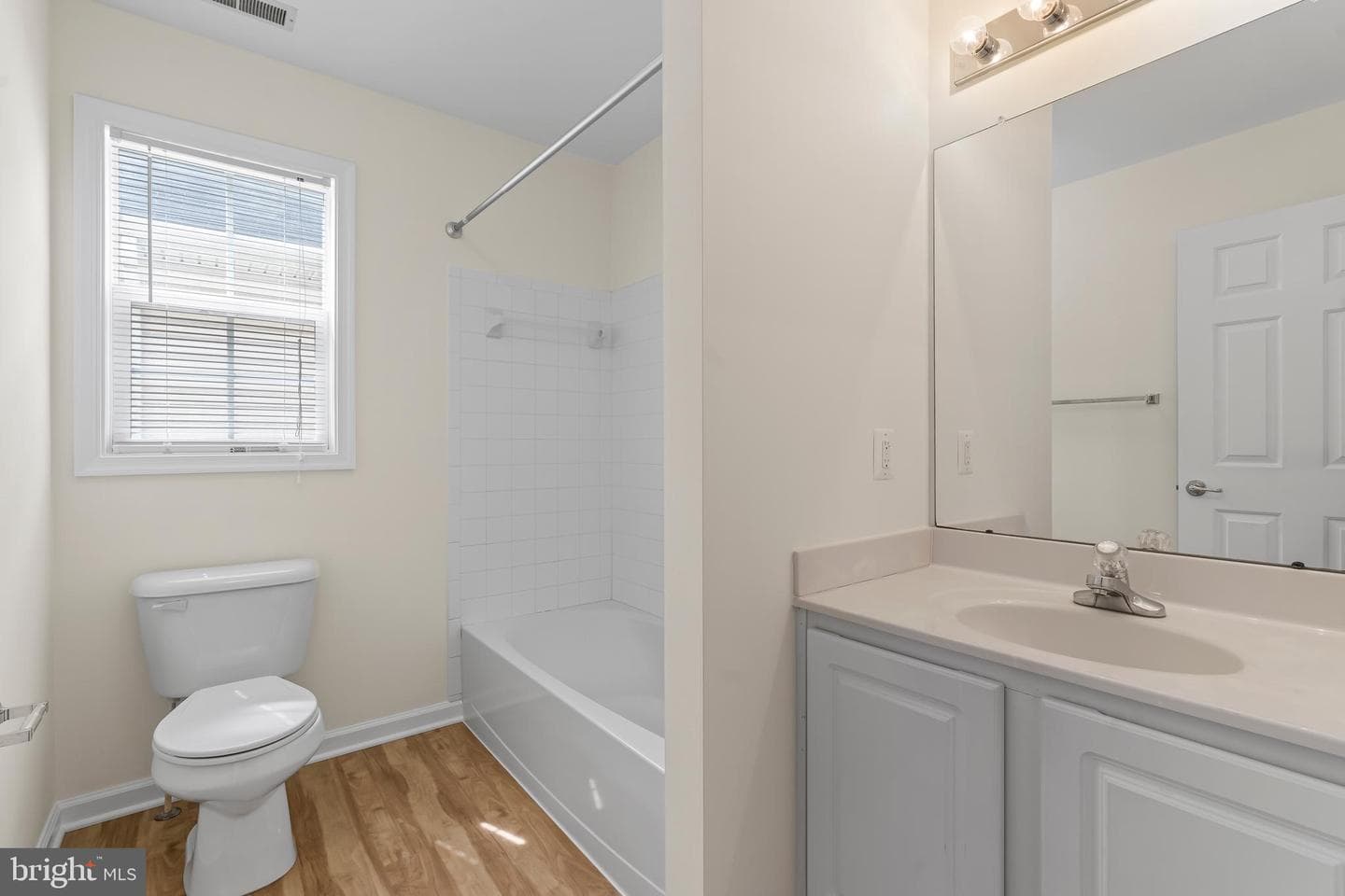 342 Vale Street photo 36
