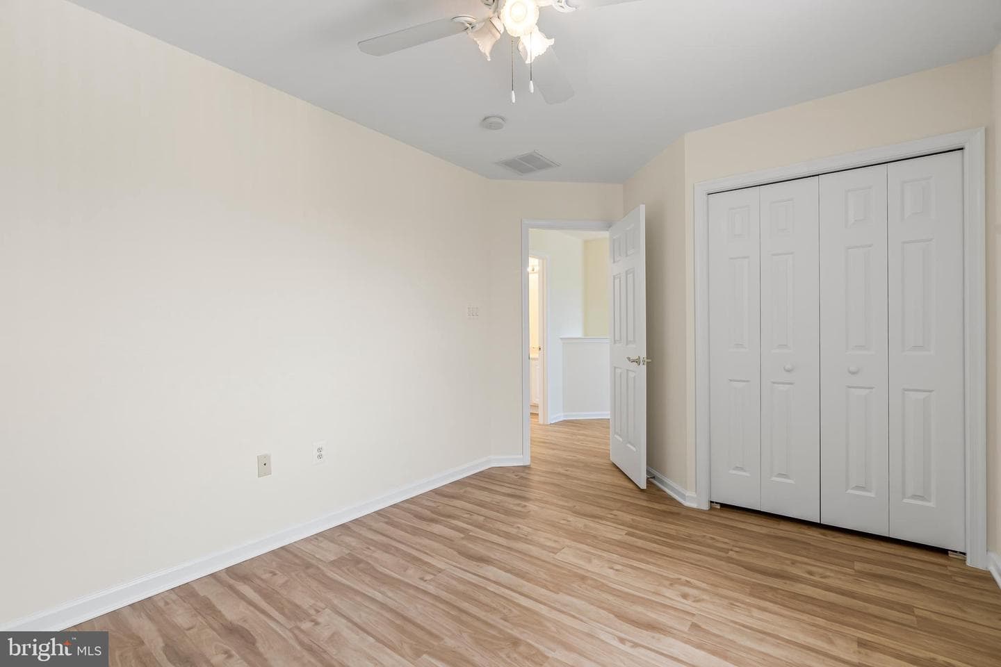 342 Vale Street photo 38