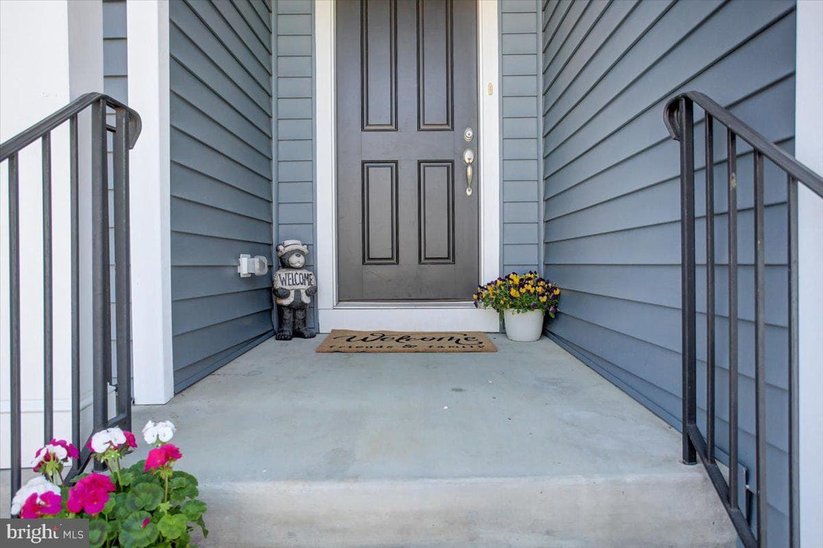 12427 Gemstone Drive photo 4