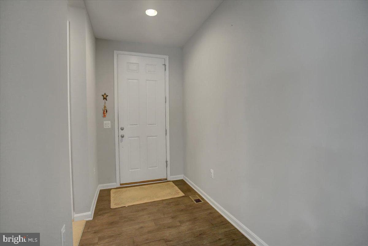 12427 Gemstone Drive photo 6