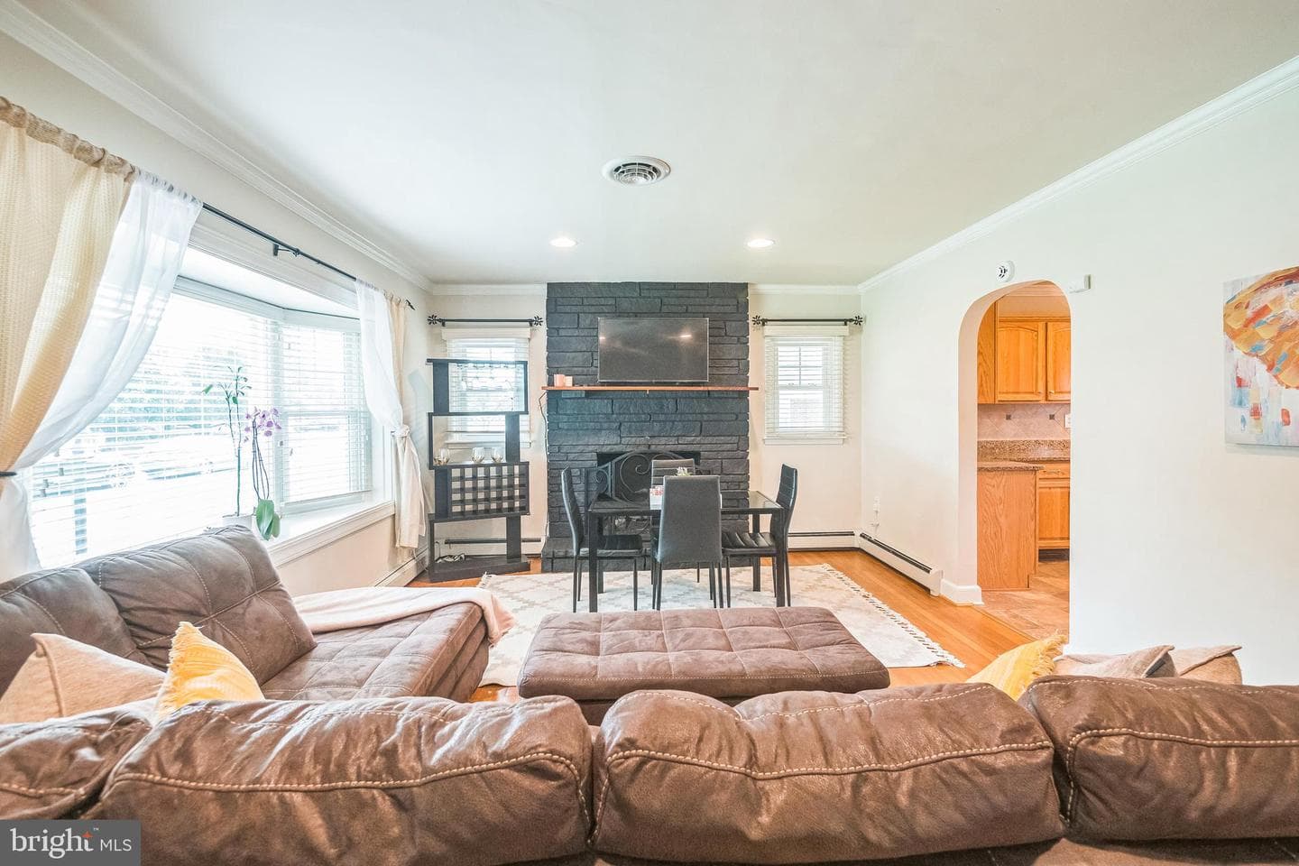 10918 Allen Avenue photo 2