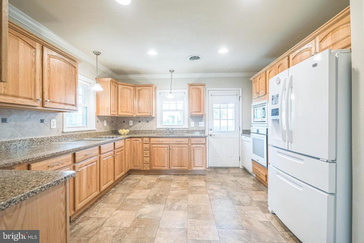 10918 Allen Avenue photo 4