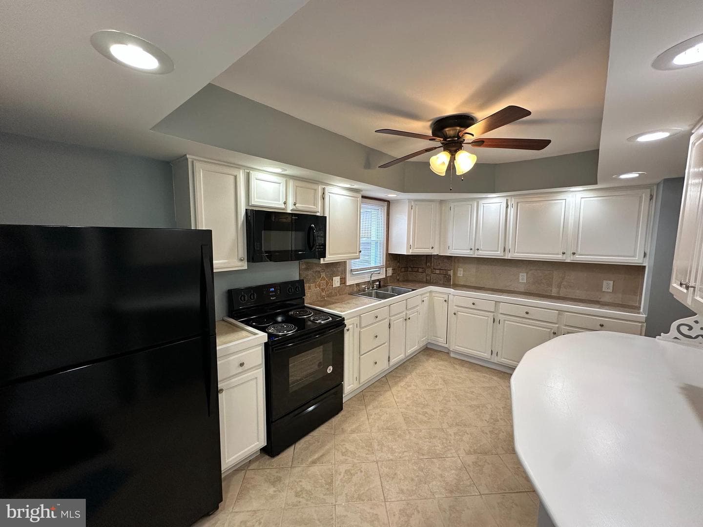 300 Radcliffe Avenue photo 10