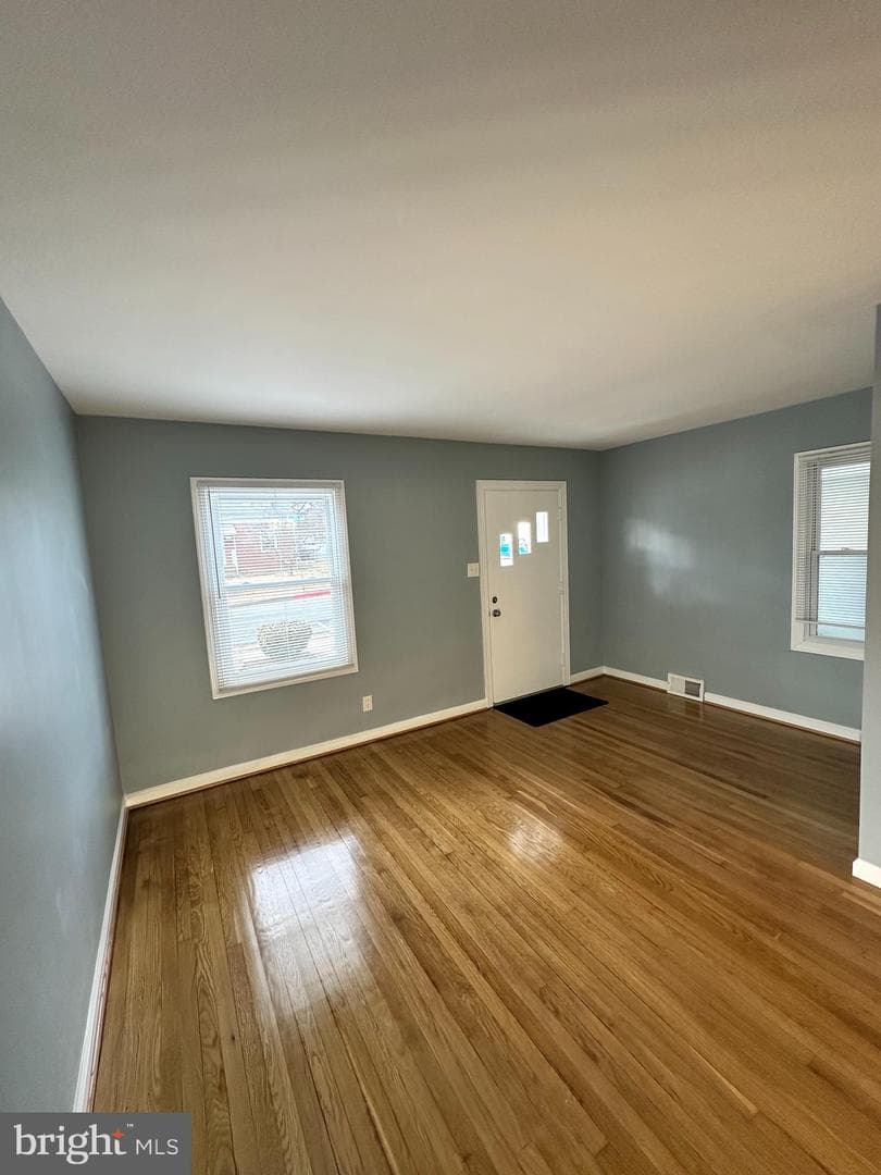 300 Radcliffe Avenue photo 17