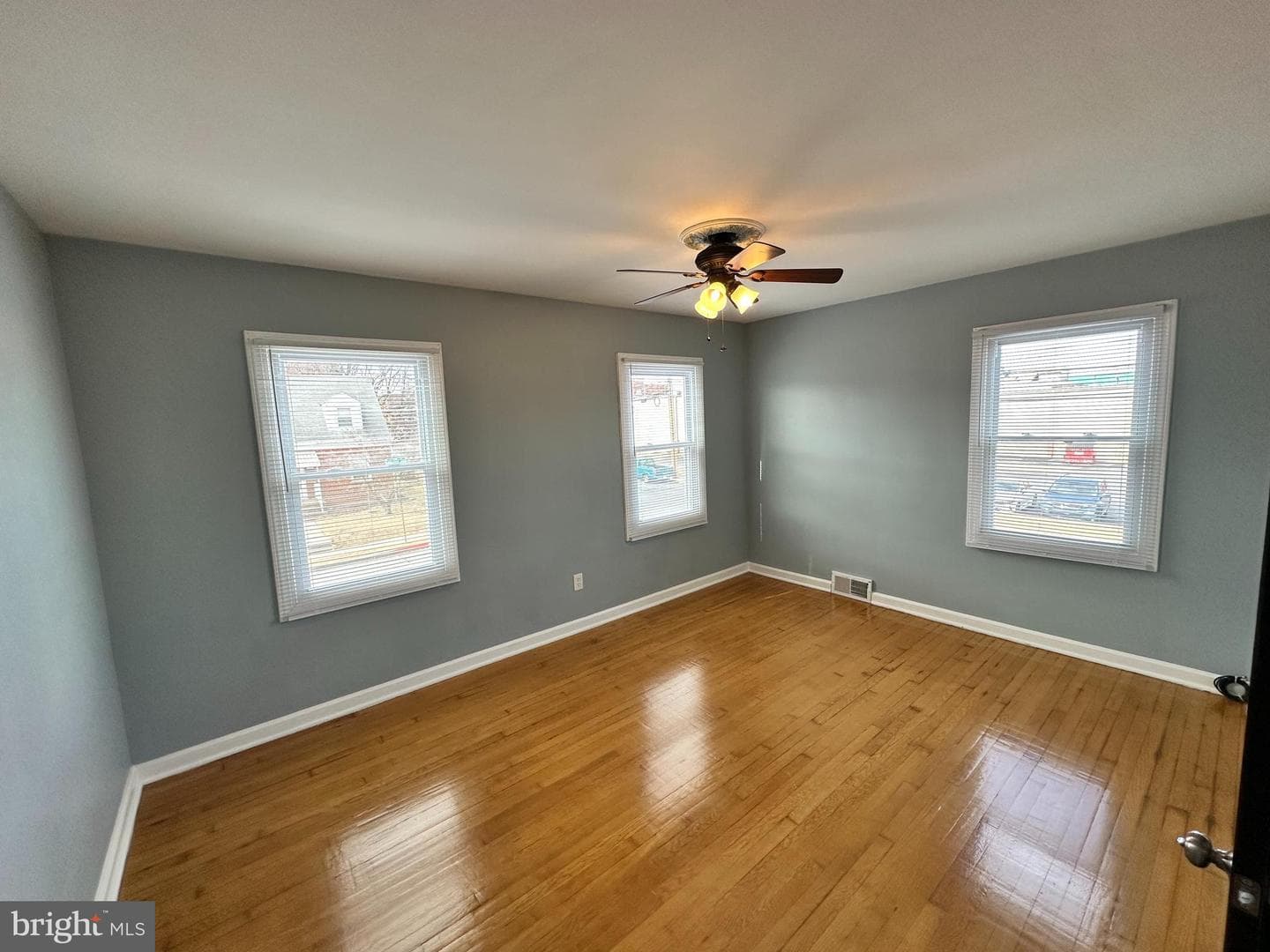 300 Radcliffe Avenue photo 21