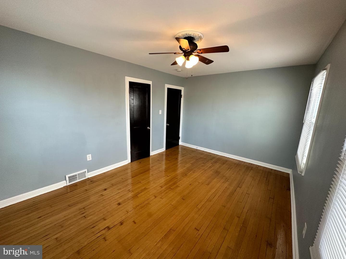 300 Radcliffe Avenue photo 23