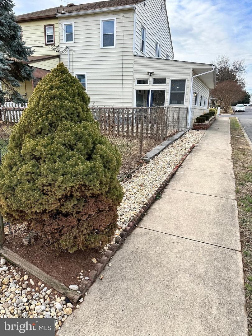 300 Radcliffe Avenue photo 58