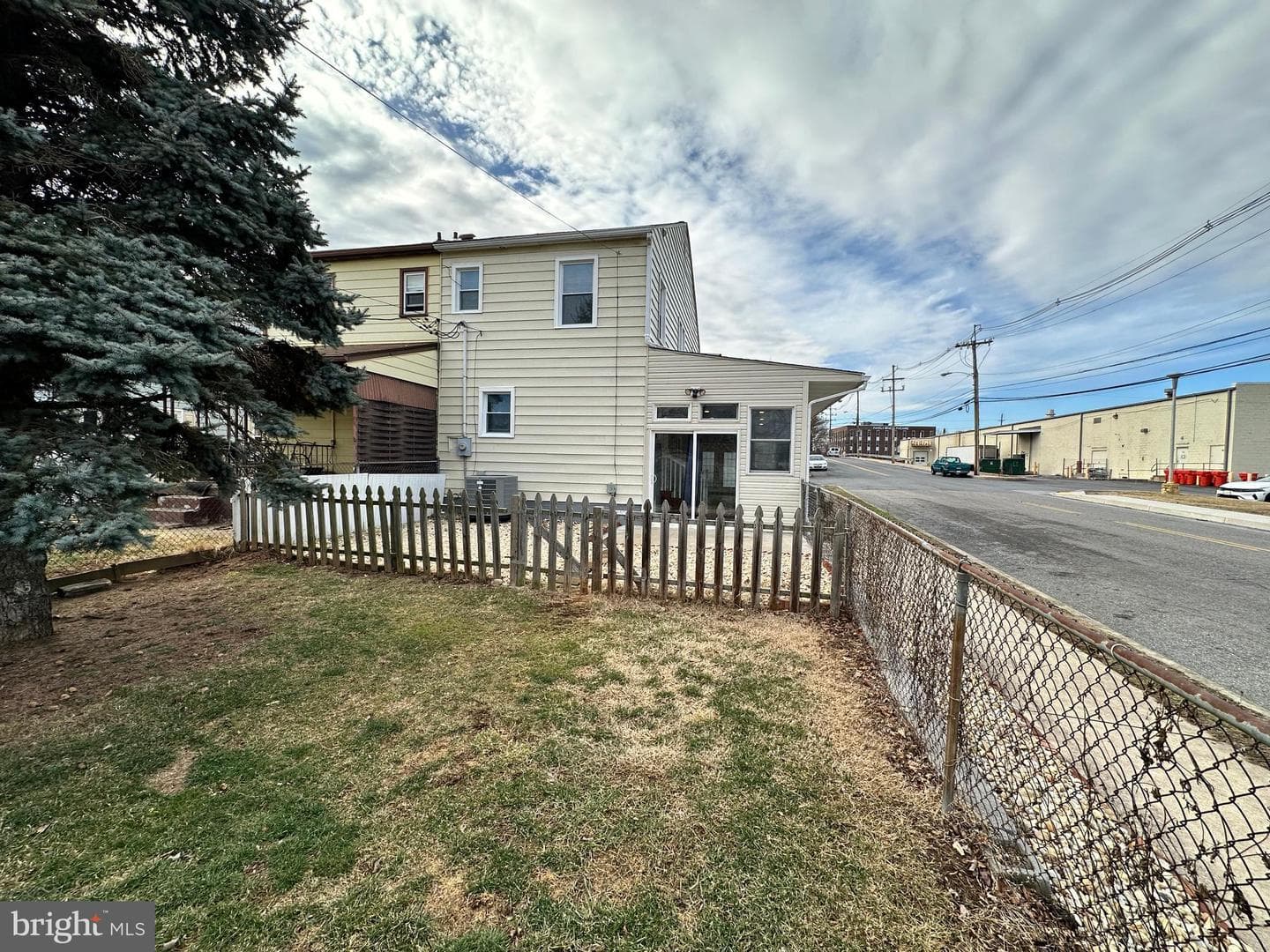 300 Radcliffe Avenue photo 64