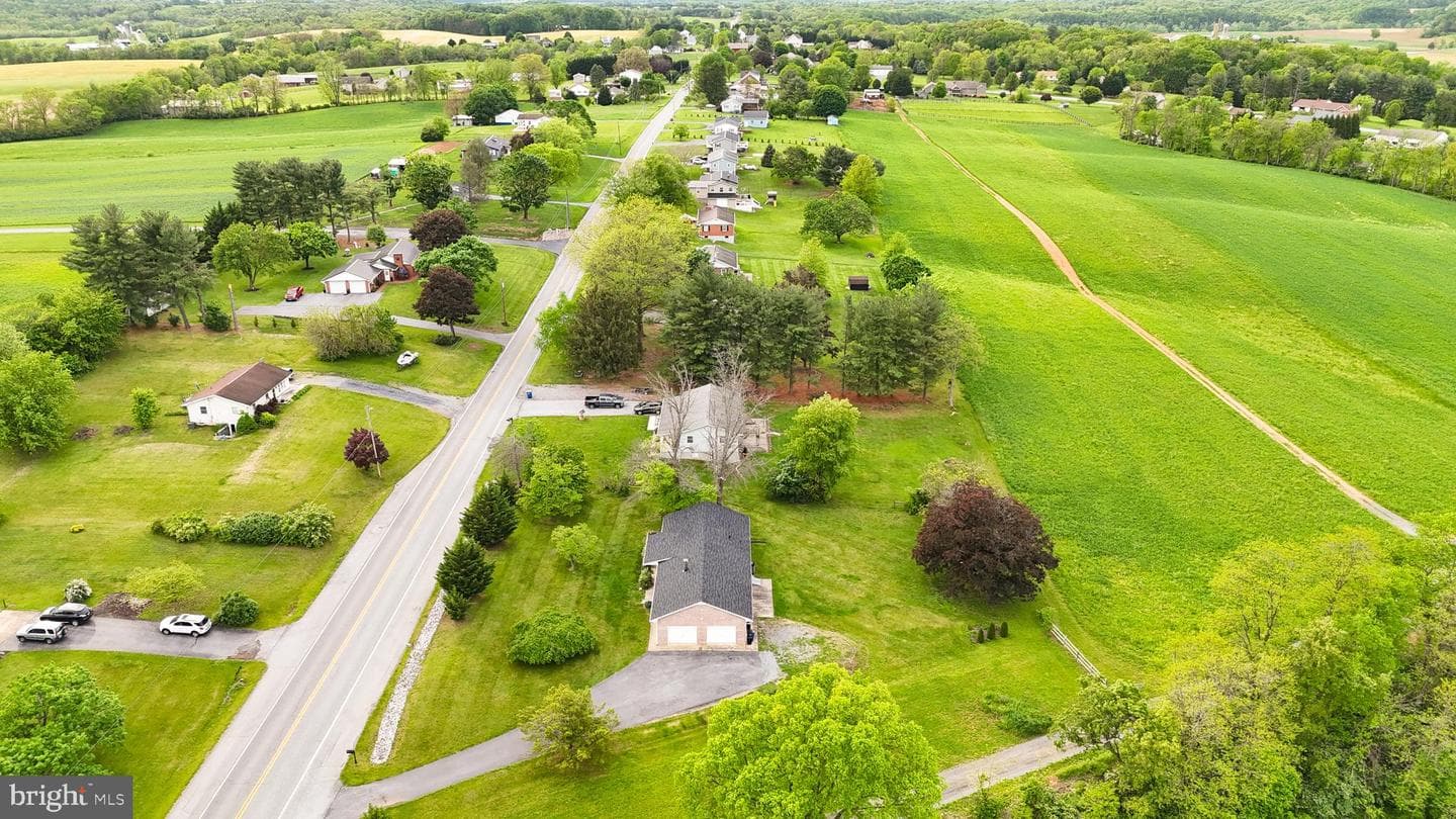 14627 Cearfoss Pike photo 40