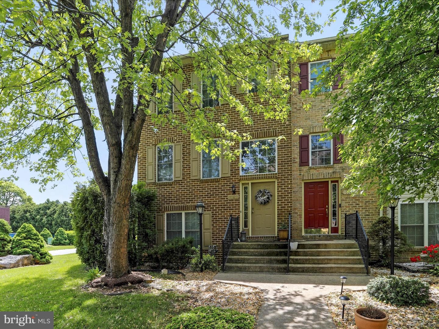 1161 Lindsay Lane photo 3