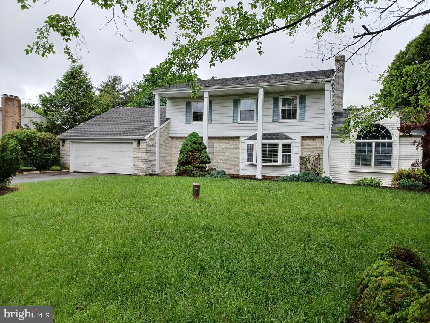 9332 Childacrest Drive photo 3