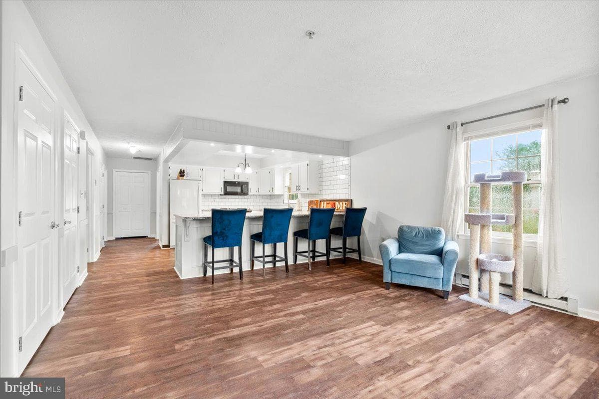 1031 Matthew Court photo 6