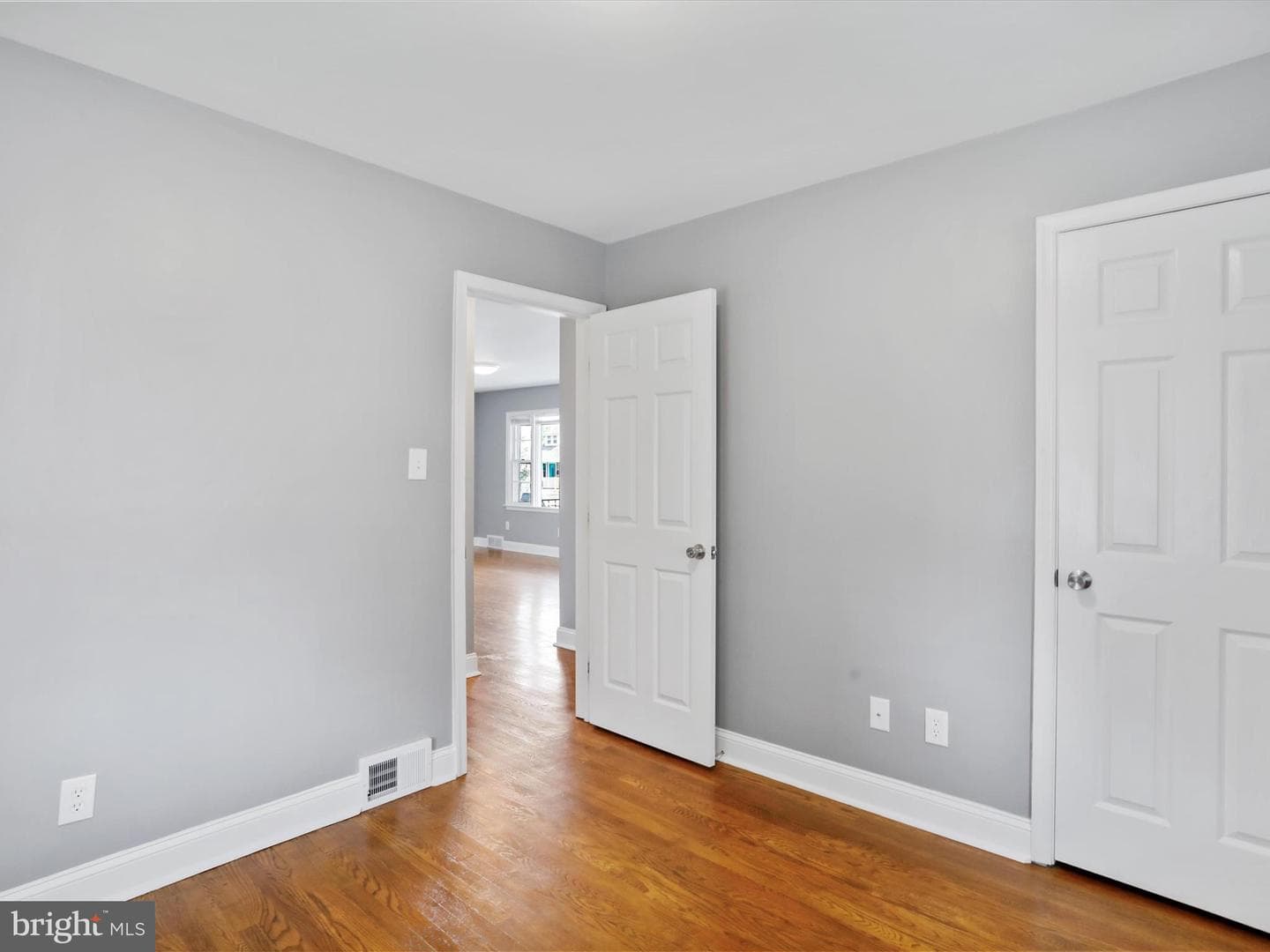 309 Avon Road photo 10