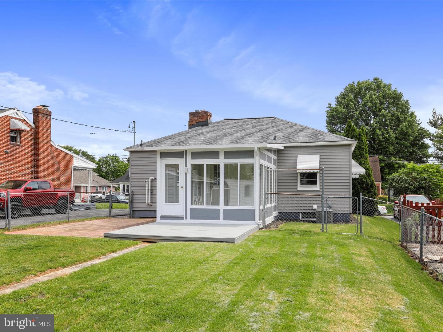 309 Avon Road photo 32