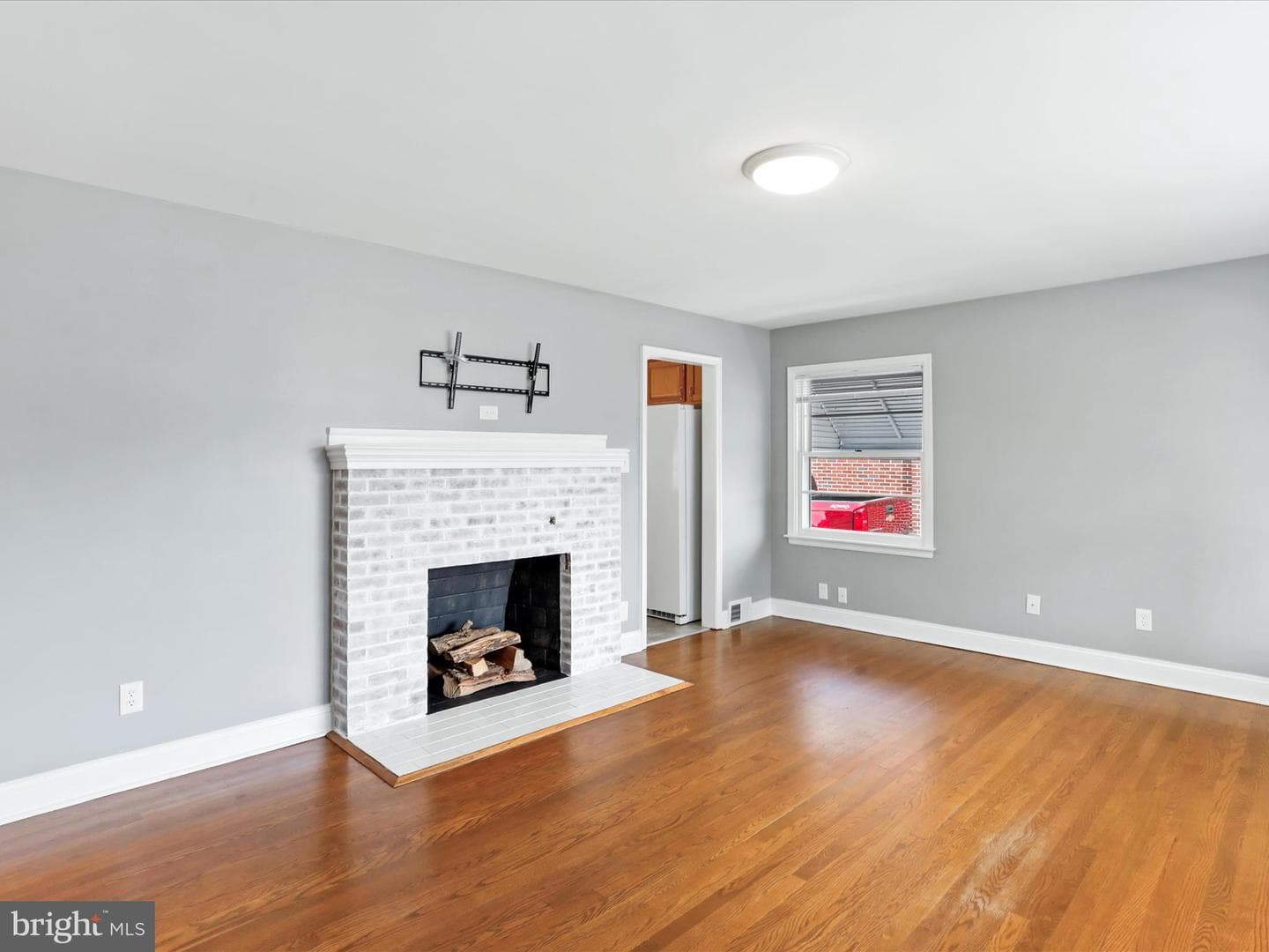 309 Avon Road photo 4