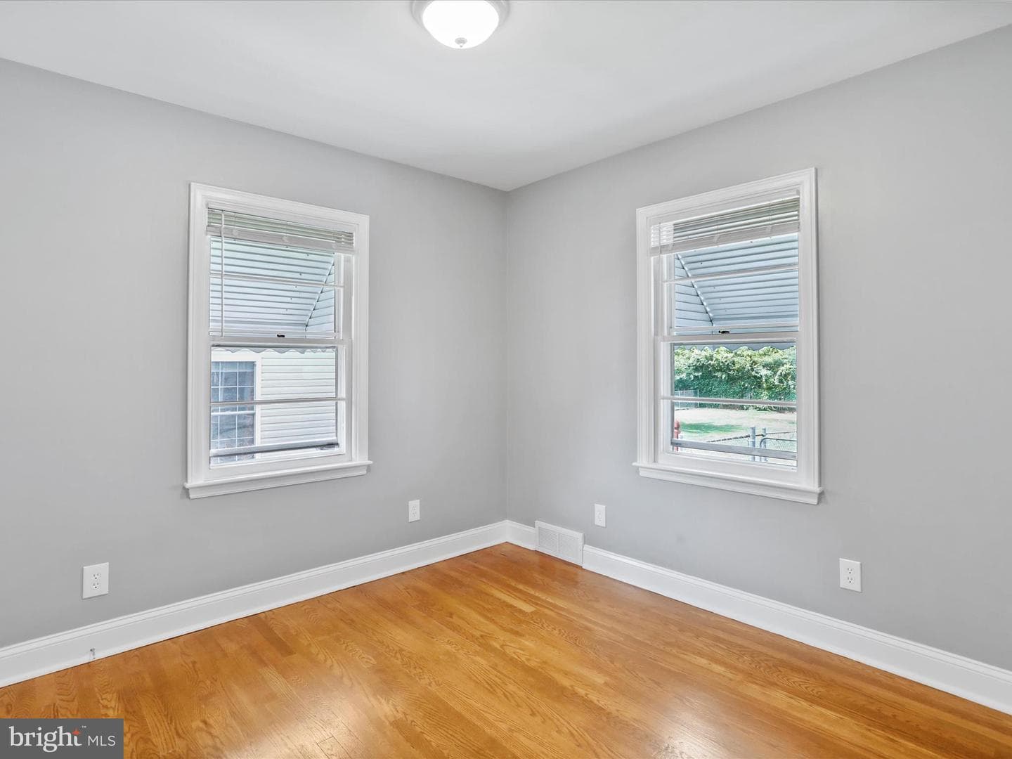 309 Avon Road photo 9