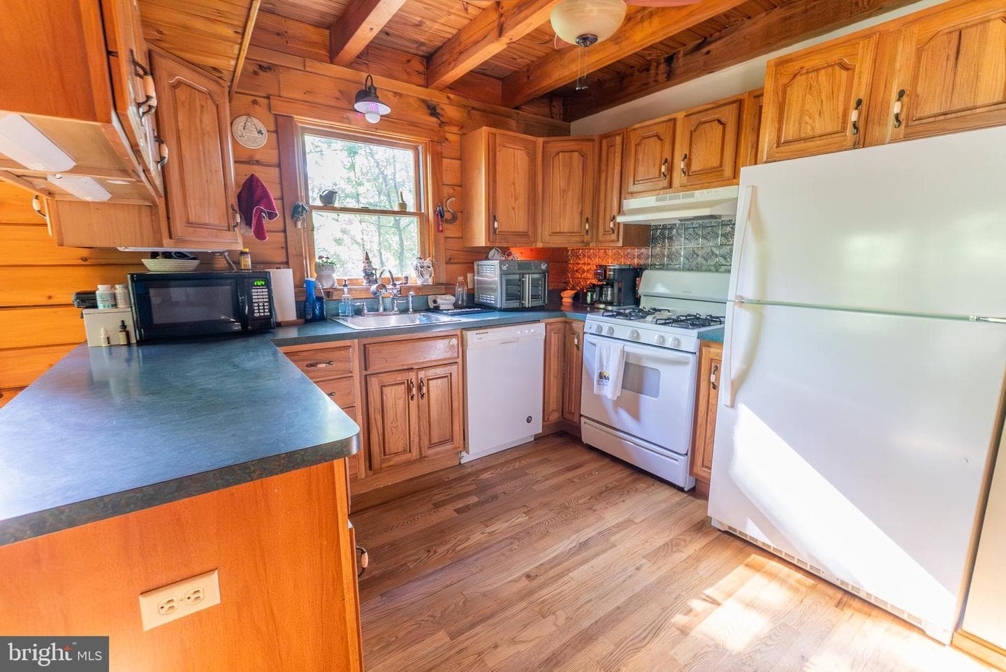 3331 Hawks Hill Lane photo 18