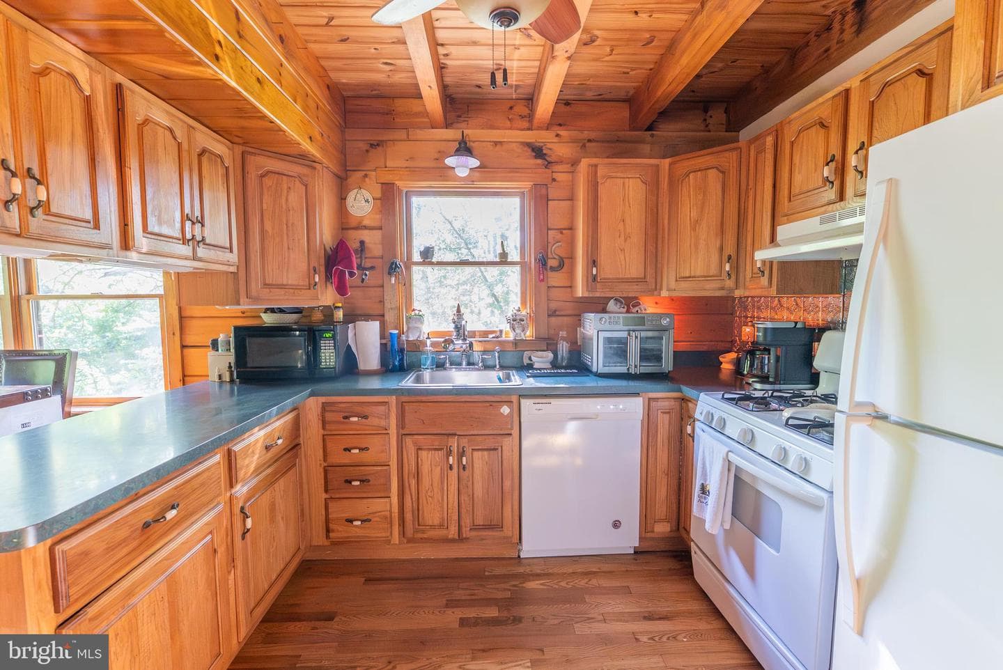 3331 Hawks Hill Lane photo 19