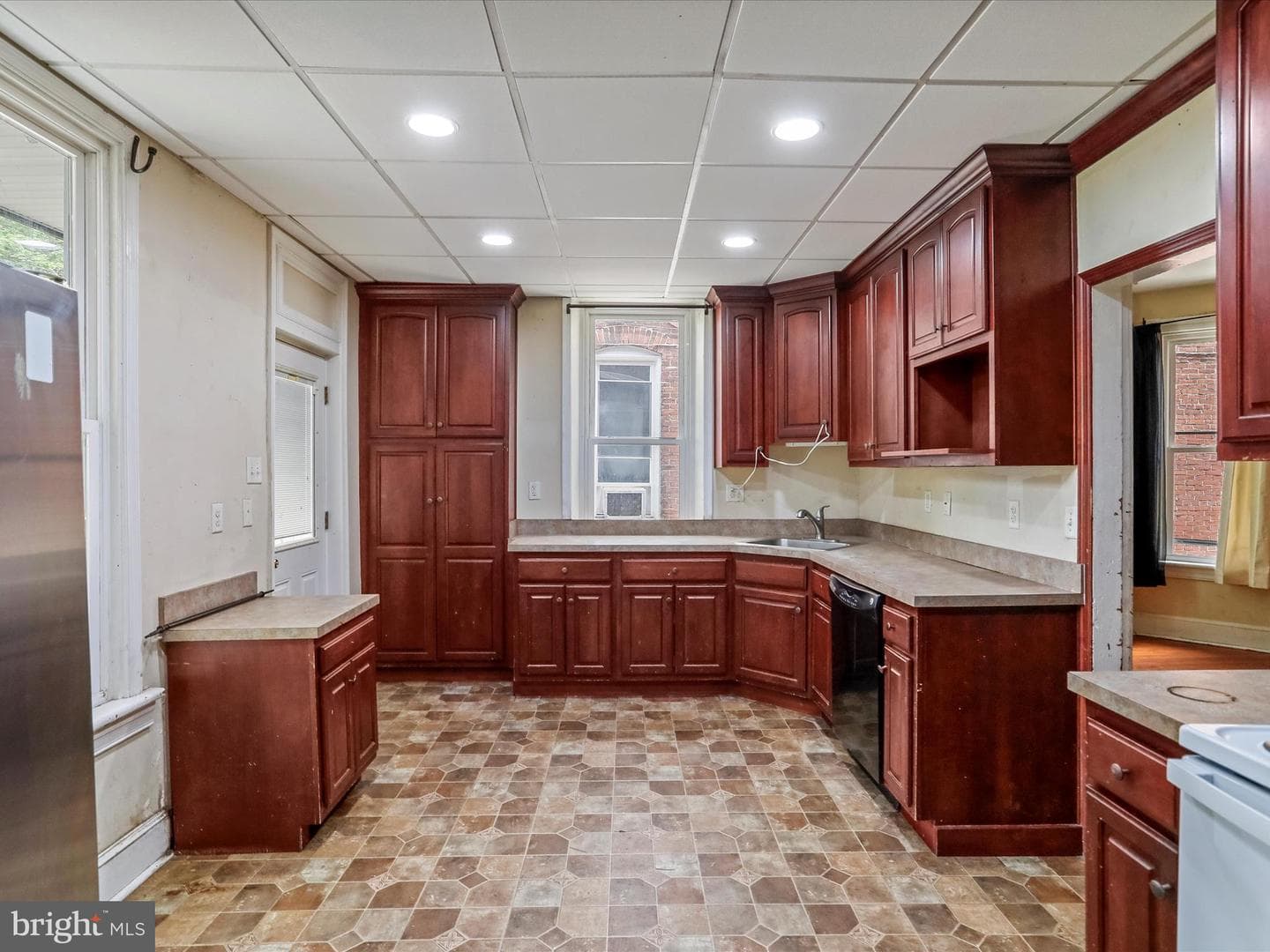 307 Summit Avenue photo 6