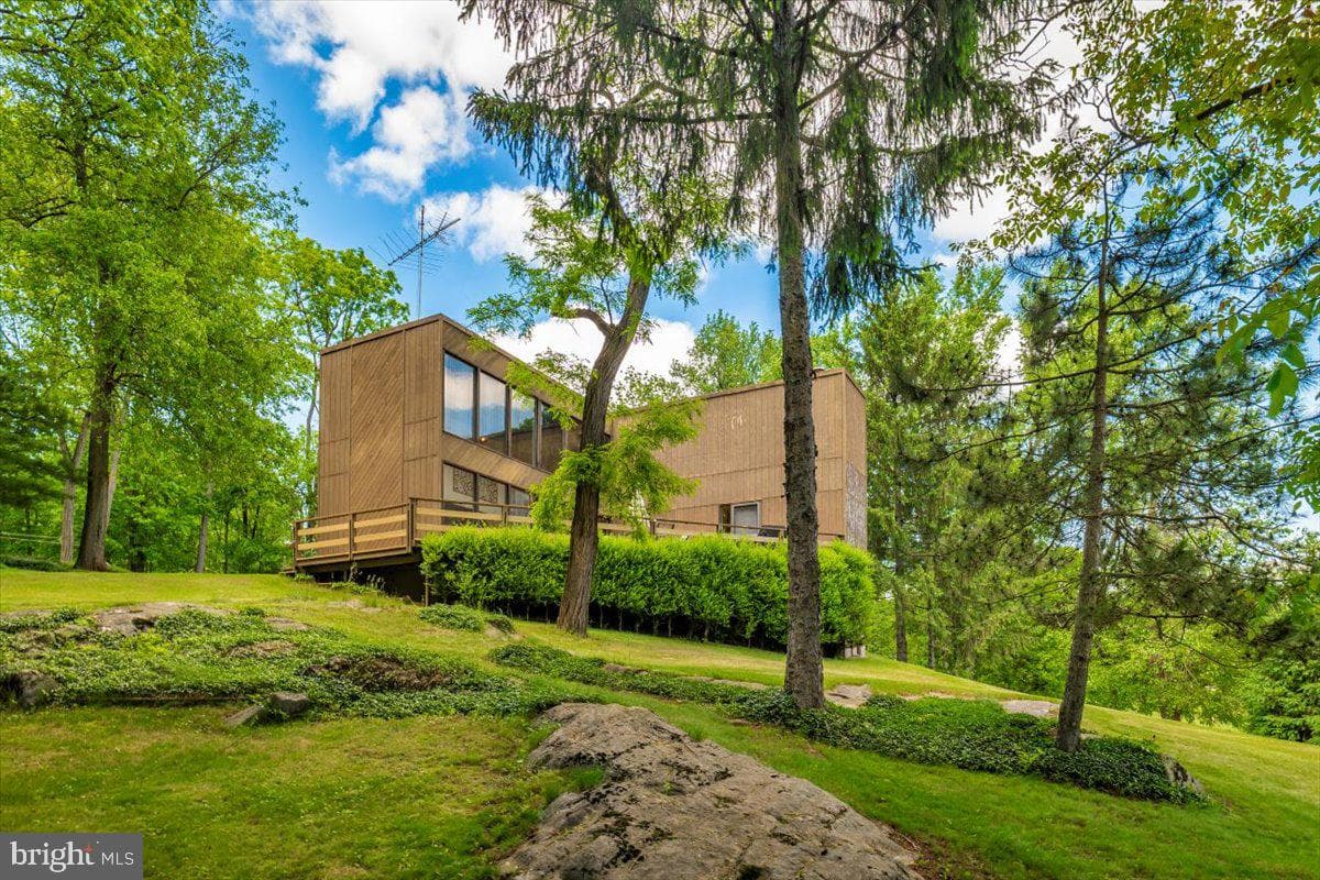 19611 Longmeadow Road photo 102