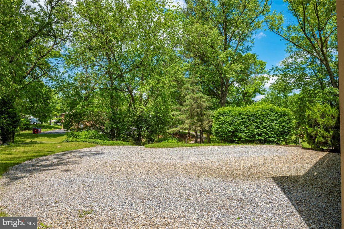 19611 Longmeadow Road photo 108
