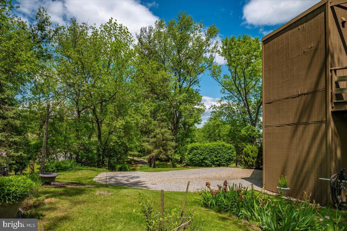 19611 Longmeadow Road photo 109