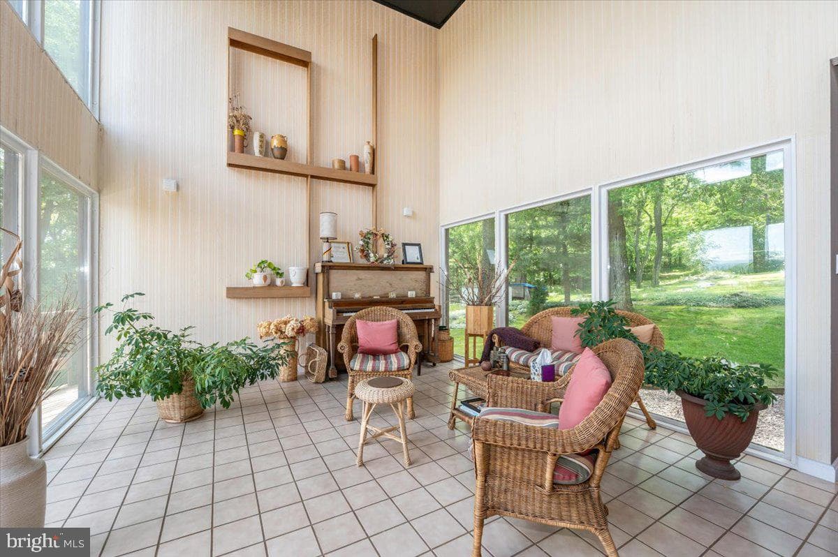 19611 Longmeadow Road photo 29