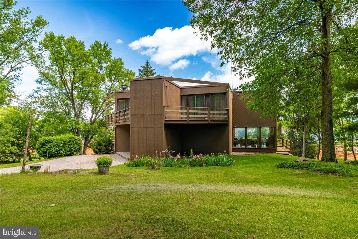 19611 Longmeadow Road photo 96