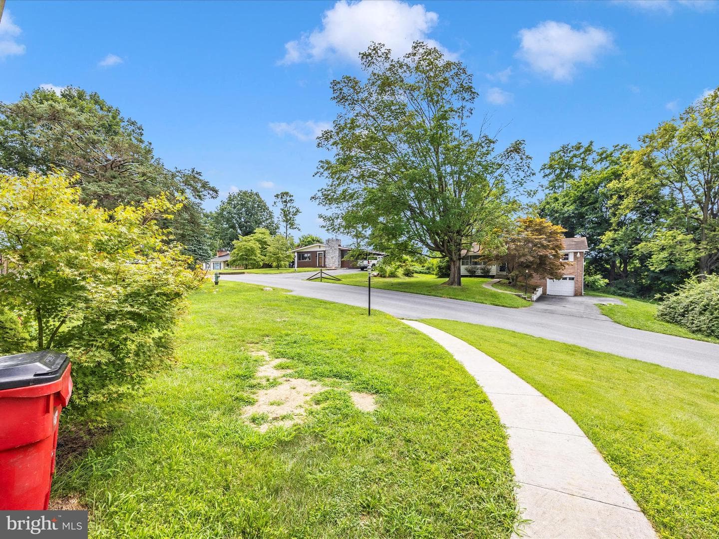 17724 Timberlane photo 42