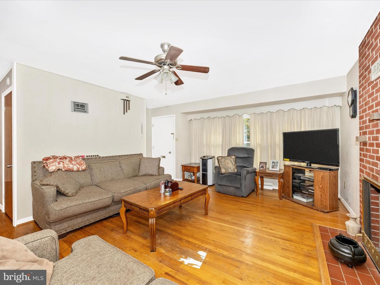 17724 Timberlane photo 6