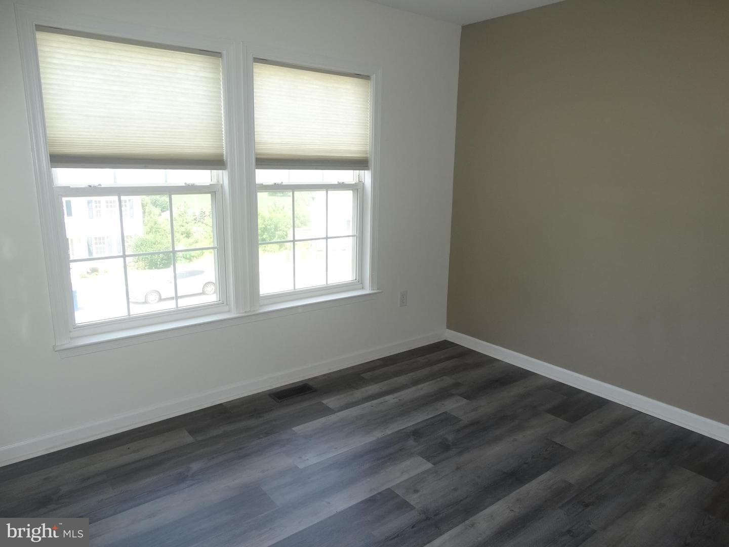 112 Colton Court photo 35