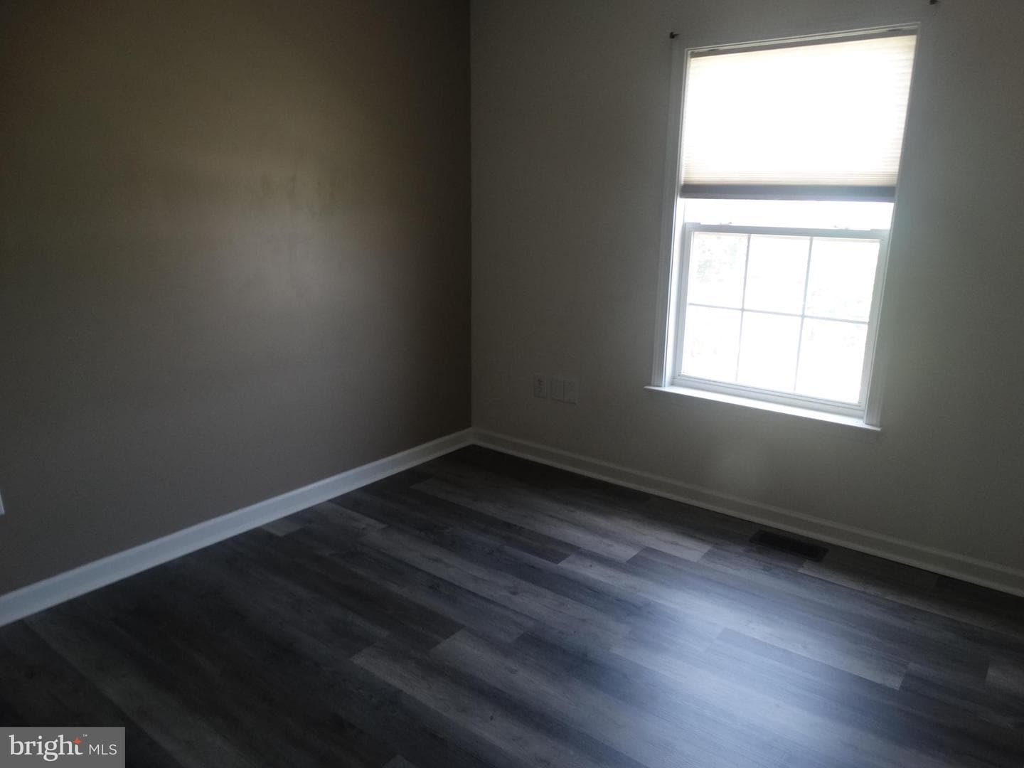 112 Colton Court photo 38