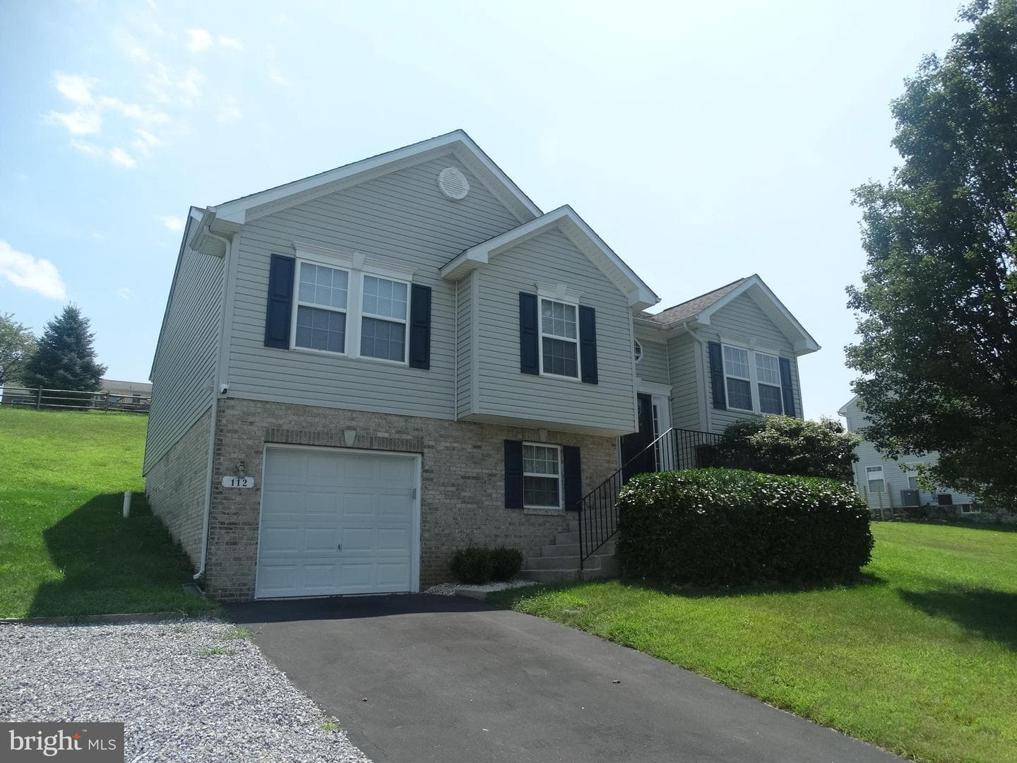 112 Colton Court photo 4