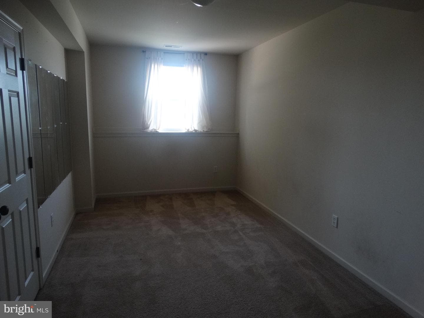 112 Colton Court photo 48
