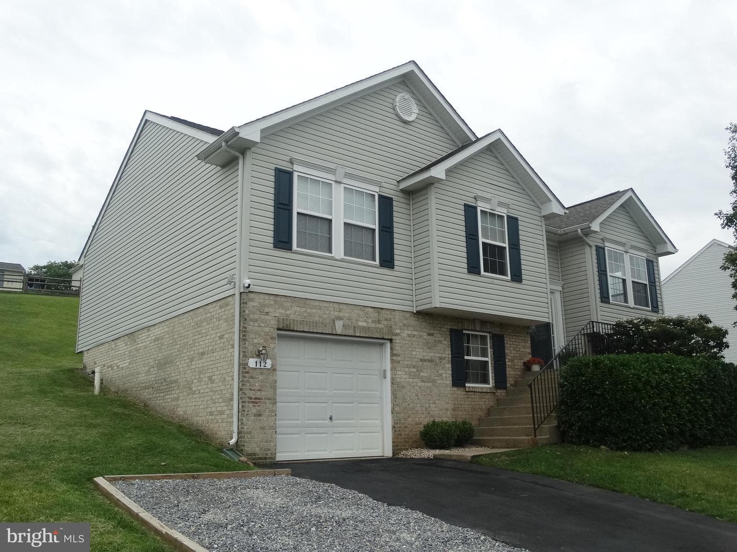 112 Colton Court photo 5