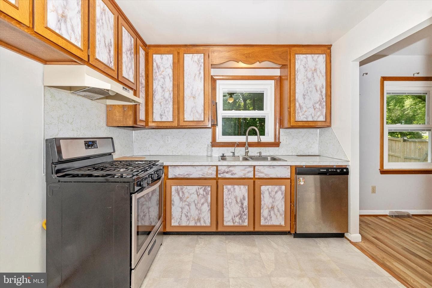 10801 Oak Valley Drive photo 21