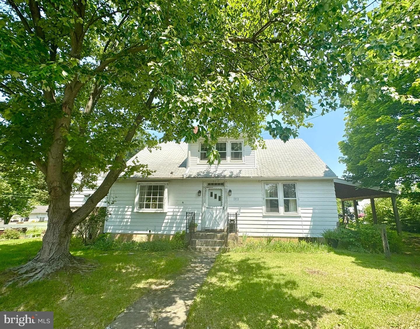 18010 Alpine Drive
