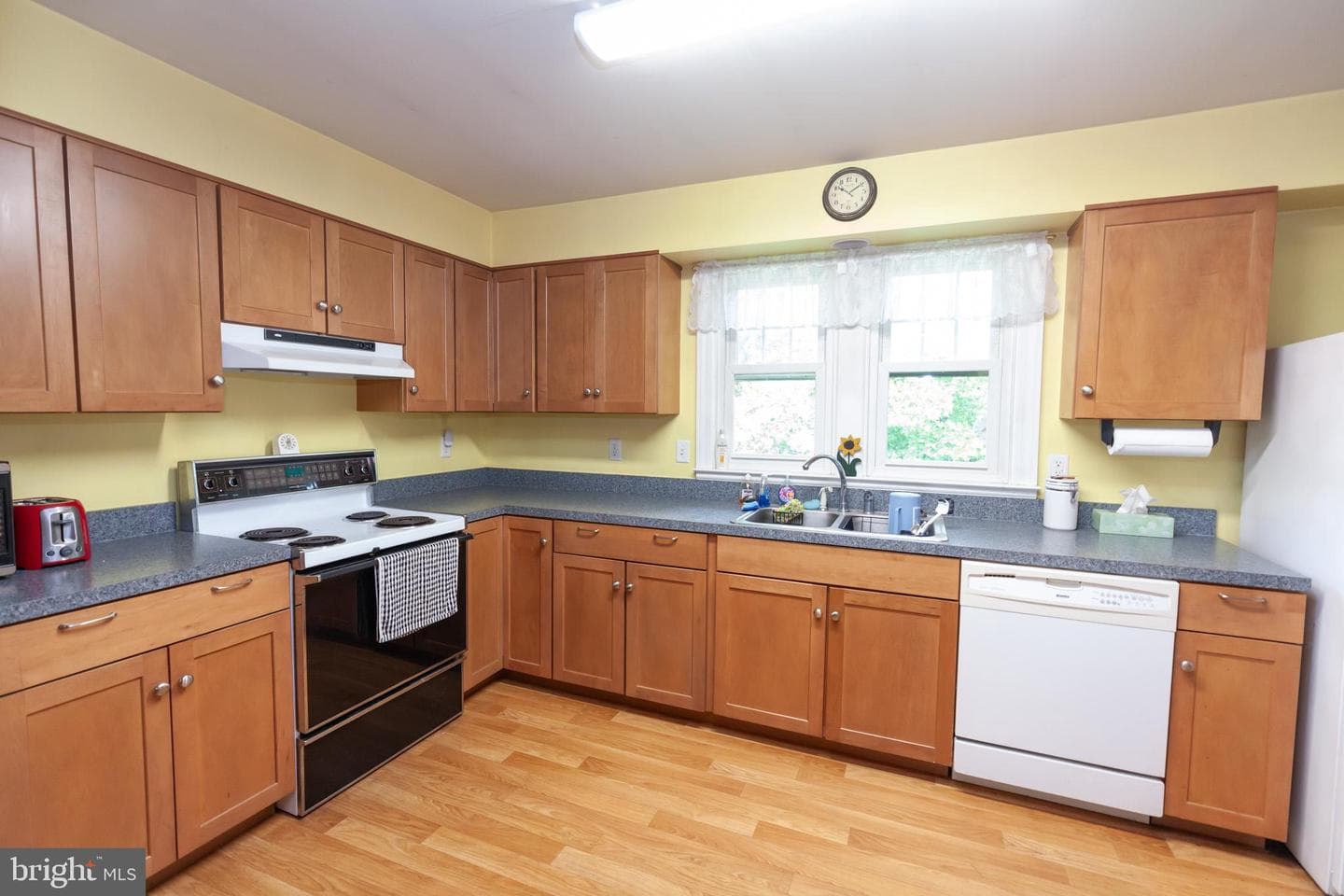 18010 Alpine Drive photo 20