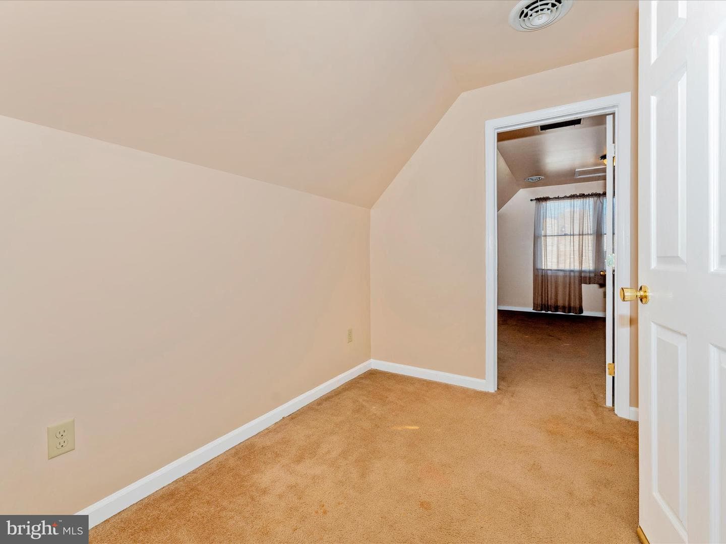 13902 Weaver Avenue photo 29